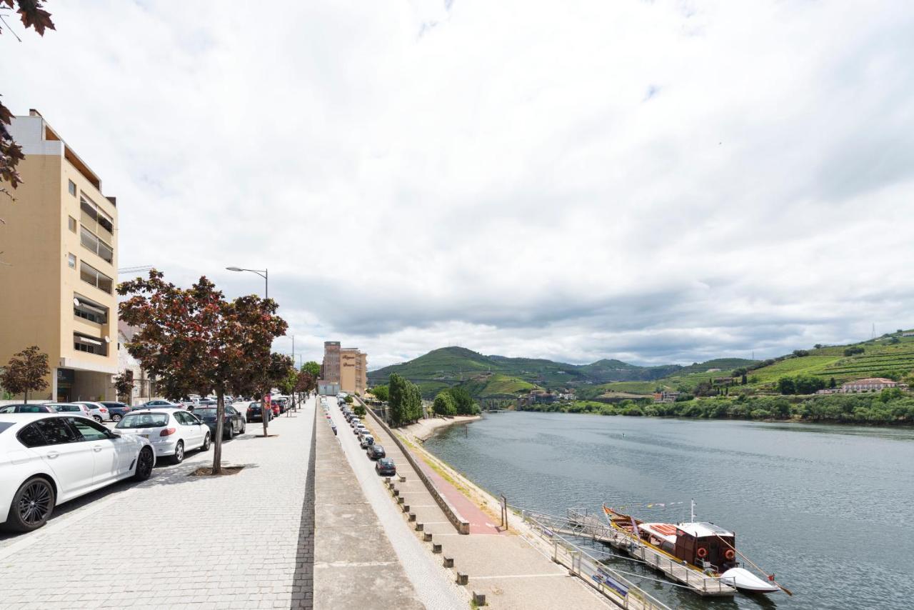 Penthouse Douro Valley With Terrace Apartment Peso da Regua Bagian luar foto